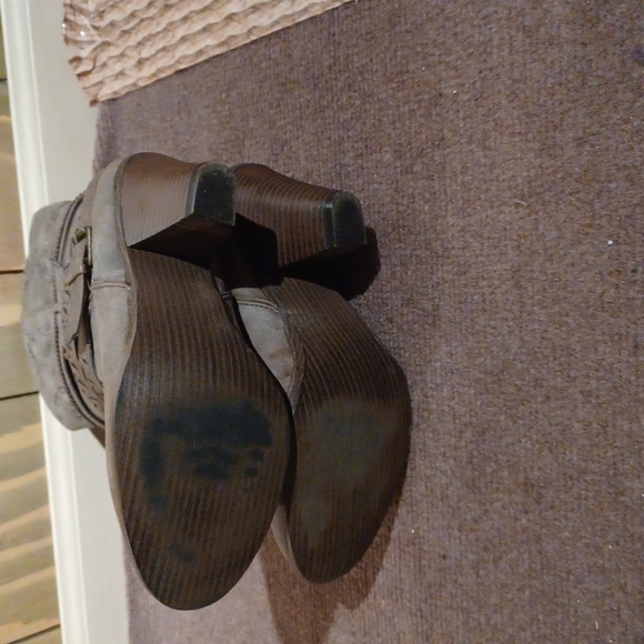 MIA size 10 heeled boots - Picture 5 of 5